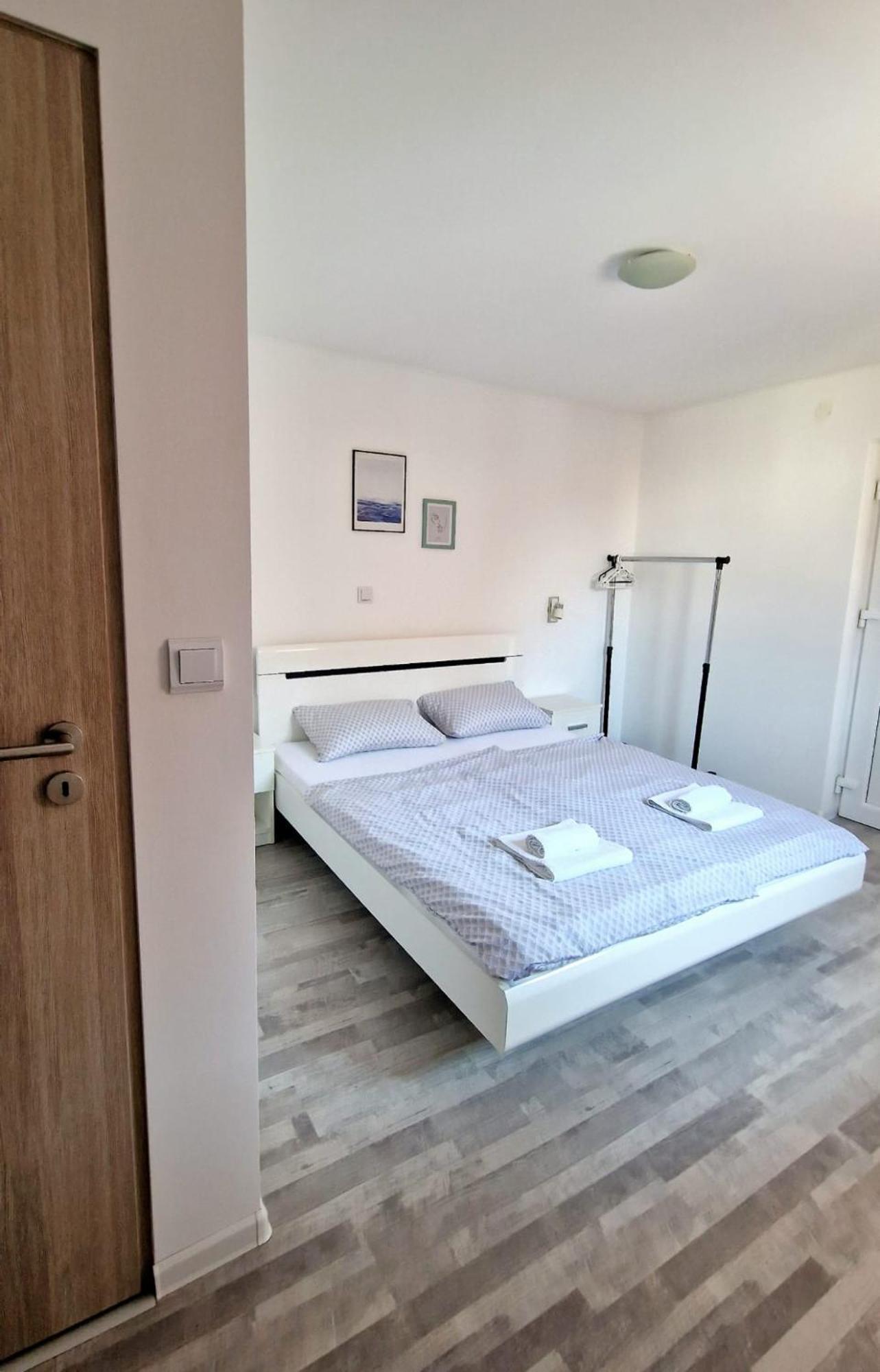 Cozy Room Peny Karlovac Ngoại thất bức ảnh